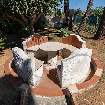 Casa Vacanze Baia Di Guidaloca * كاستيلاّماري ديل غو