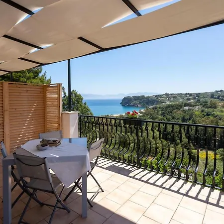 Casa Vacanze Baia Di Guidaloca بيت للعطل كاستيلاّماري ديل غو