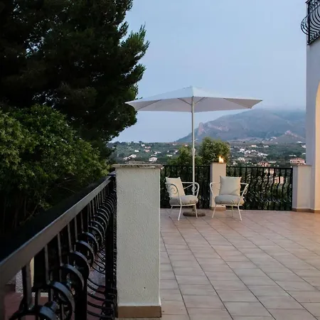 Holiday home Casa Vacanze Baia Di Guidaloca *