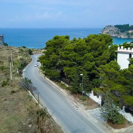 Casa Vacanze Baia Di Guidaloca بيت للعطل كاستيلاّماري ديل غو